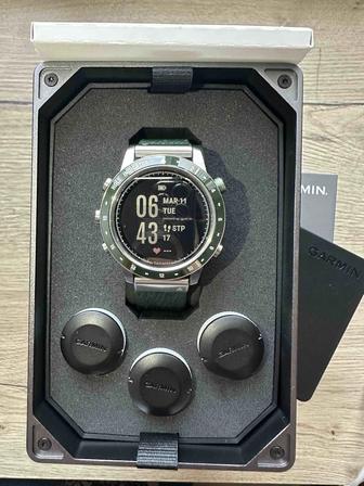 Часы Garmin MARQ1