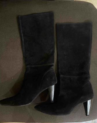 Продам сапоги замшевые Zara