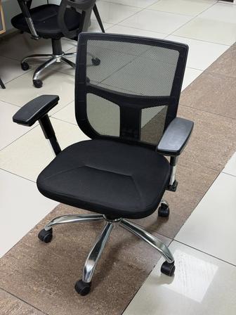 Кресла офисные