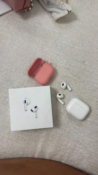 Продаю AirPods 3 (3 поколение)