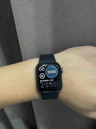 Apple Watch 5 40mm в отличном состоянии