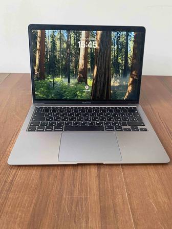 MacBook Air 13(2020)