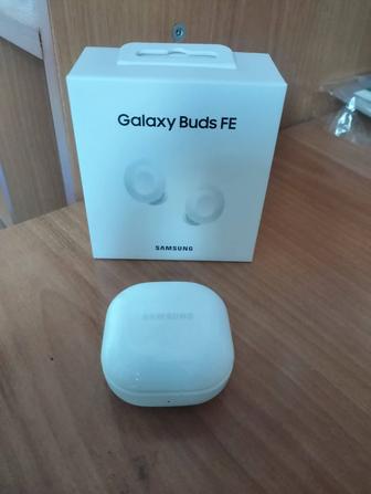 Наушники Samsung Galaxy Buds FE