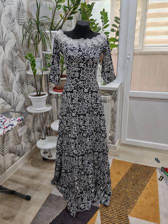Платье б/у материал хлопок очень красивое