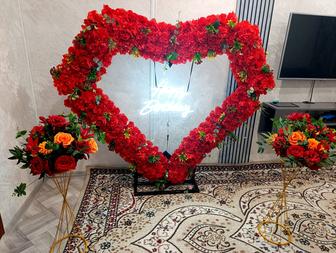 Продается новая фотозона каркас Сердце с цветами