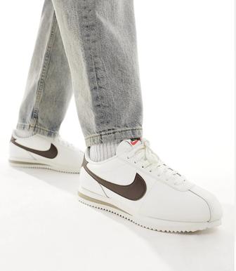 Nike Cortez с этикеткой