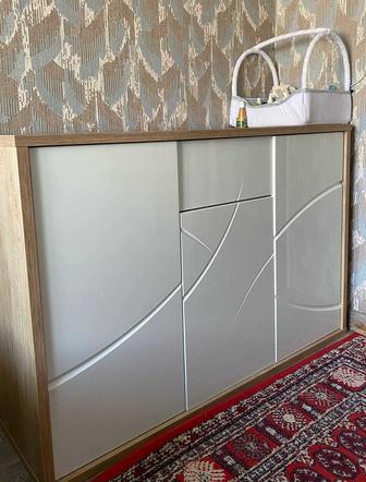 Продаю спальный гарнитур