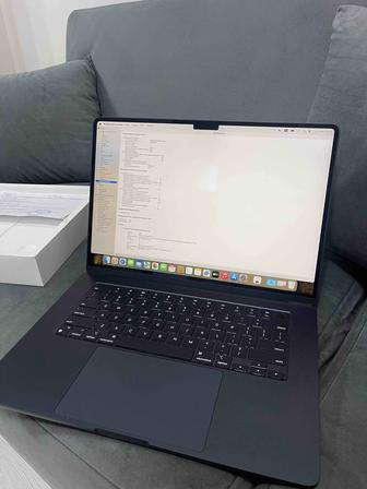 MacBook Air m2 15.6 диагональ 256 gb