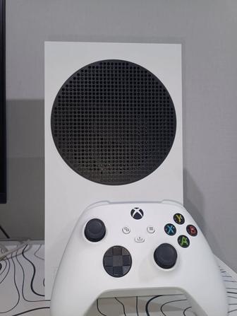 Продам xbox series s б/у в идеальном состоянии