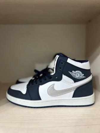 NIKE JORDAN 1 HIGH RETRO MIDNIGHT NAVY