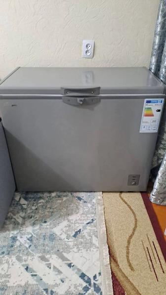 Продам морозильник