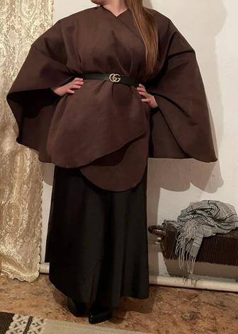 Пончо, Пальто темно-коричневый цвет