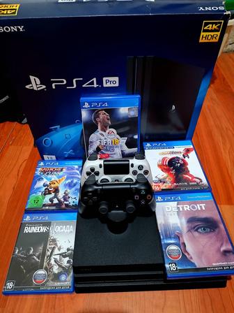 PS4 Pro 1tb + 8игр + 2 геймпада