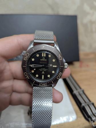 Продам часы Omega Seamaster 007 Edition