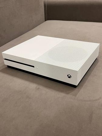 Xbox One S , в идеальном состоянии