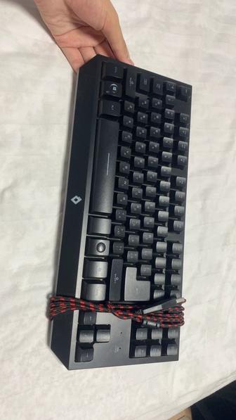 Red square клавиатура