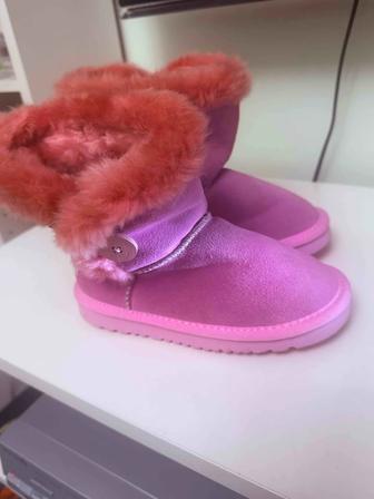 Детские угги новые размер w 29 ! Для девочки !