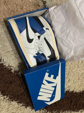 Nike Jordan 1 High OG SP Fragment x Travis Scott 9.5 US