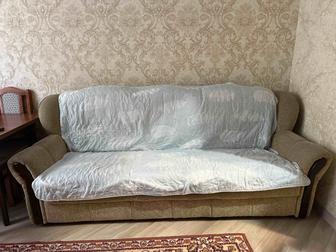 Диван б/у целый