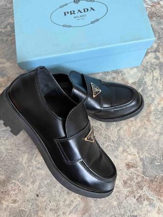 Продам женские лоферы