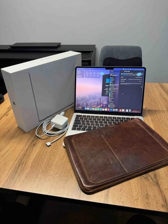 MacBook Air 13 M4 256/16