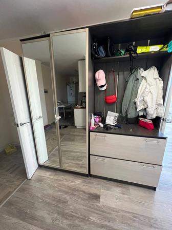 Продам шкаф прихожую