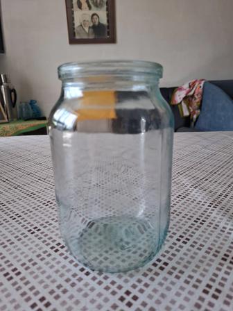 Продам 1 литровые, 2-х литровые, 3-х литровые стеклянные банки