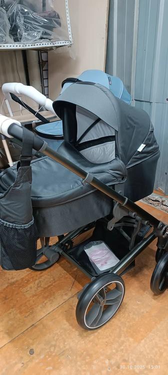 Коляска два в одном