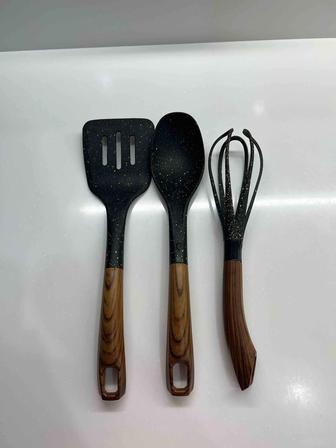 Лопатка, половник-ложка, венчик