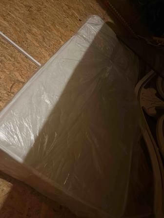 Детская кровать с матрасом