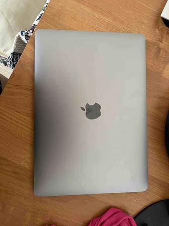 MacBook Air 13