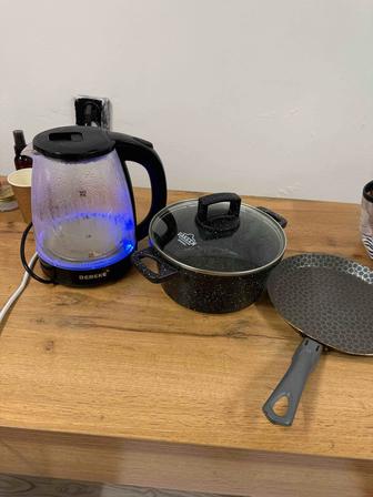 Продам казан, блинница в подарок