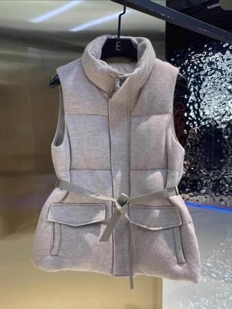 Безрукавка Loro Piana новая