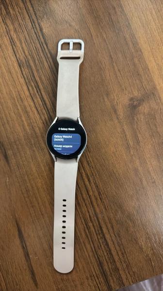 Продам часы Calaxy Watch4
