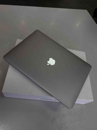 MacBook Air 13