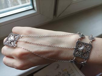 Продам женскую бижутерию Кольцо-браслет