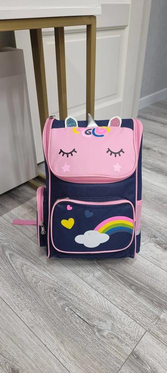 Рюкзак для начальных классов