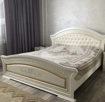 Продам спальный гарнитур