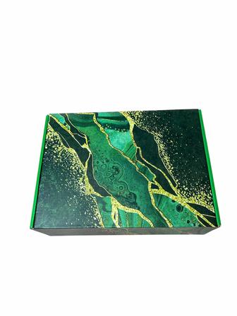 Подарочный коробка