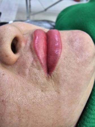 Перманентный макияж бровей и маникюр