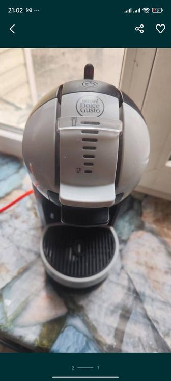 Продам кофемашину Nescafe Dolce Gusto