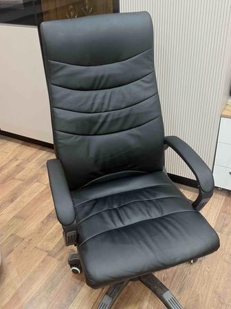 Продам кресло рабочее не дорого