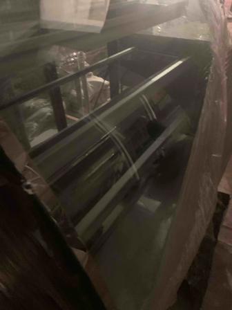 Продам в б/у витринный холодильник