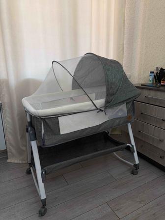 Кровать/ манеж