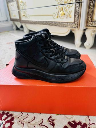 Кроссовочное ботинки от Nike (Осень,Весна)