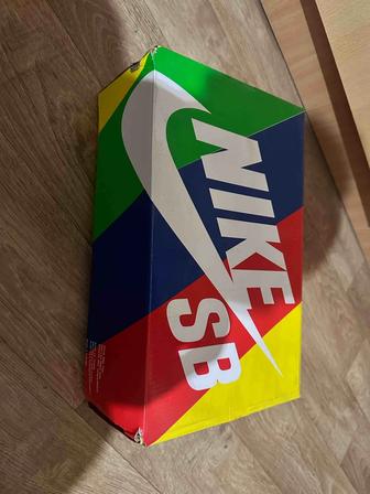 Продам кроссовки