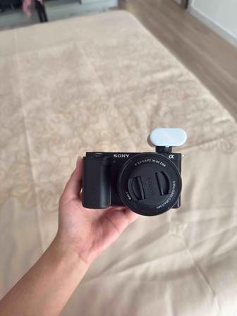 Продам фотокамеру sony zv-e10
