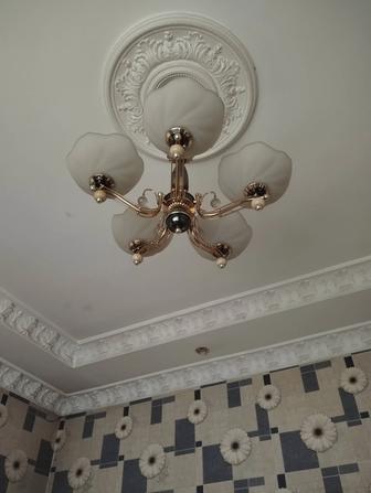 Продам люстры