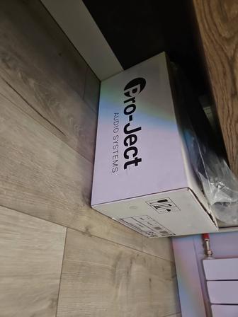 Виниловый проигрыватель