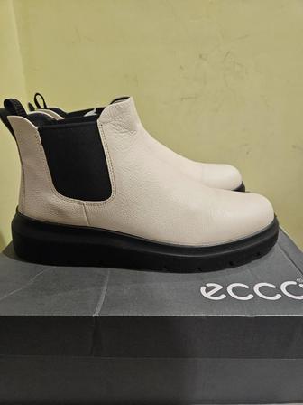 Ботинки женские из натуральной кожи